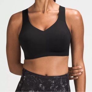 Lululemon Enlite Bra 36d- worn once! Like new condition!